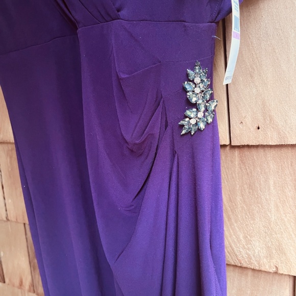 Ignite Evenings Surplice Neck High-Low Gown Purple Fluttery Sleeves Jersey 10 - Picture 9 of 13